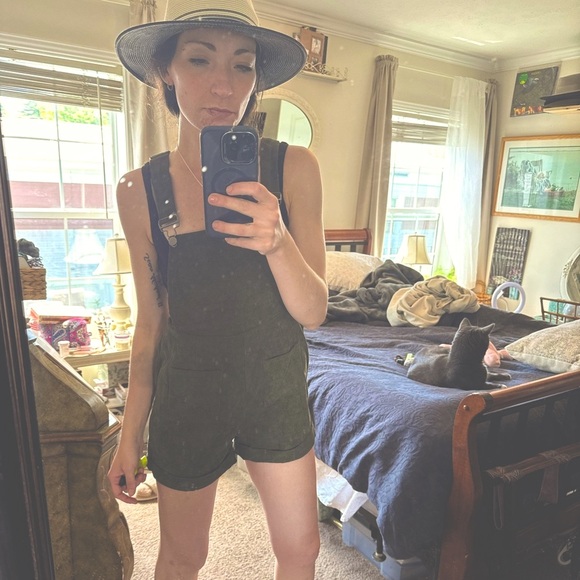 MEET YOUR MAGIC SHOE FAIRY. MAKE YOUR WISHLIST COME TRUE. - Picture 5 of 9